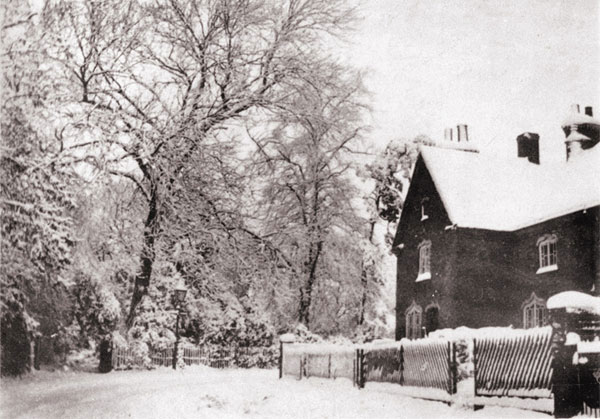 entrance to the old rectory (moat house) in 1933
