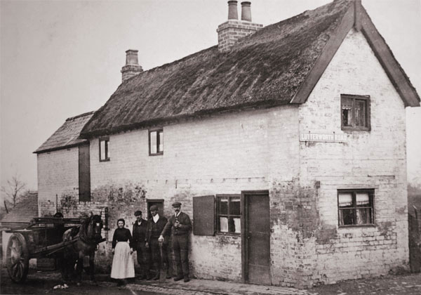 the white cottage which stood at the top of lychgate lane
