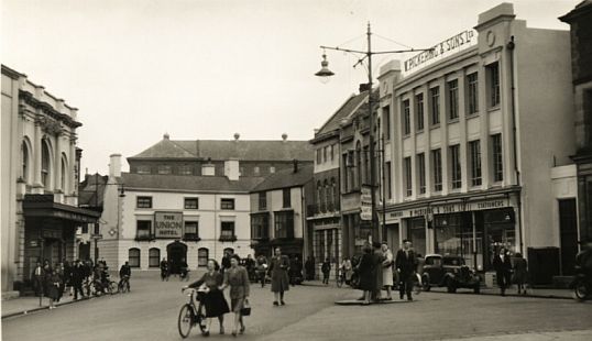 Looking towards the Union Hotel, about 1950, with the Odeon Cinema to the left and W. Pickering and Sons on the right