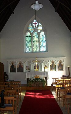 inside theashby road cemetery