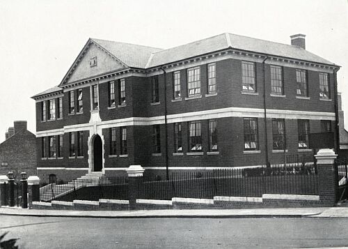 Technical Institute (College), hinckley