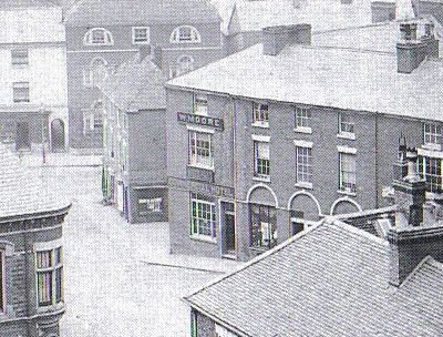 White Hart Inn frontage to Market Place, adjacent to the Town Hall, about 1900